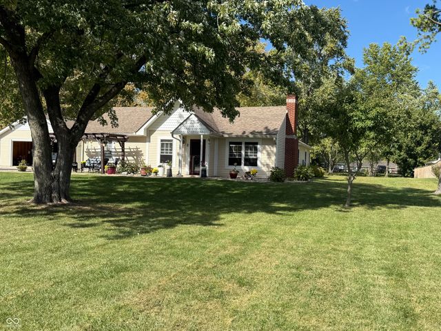 8218 Rawles Avenue, Indianapolis, IN 46219