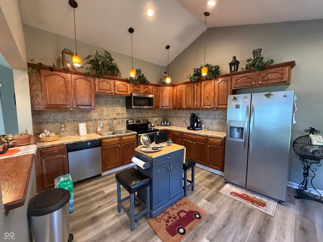 8218 Rawles Avenue, Indianapolis, IN 46219