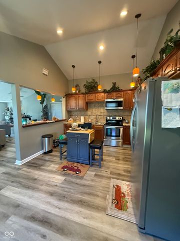 8218 Rawles Avenue, Indianapolis, IN 46219