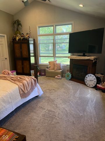 8218 Rawles Avenue, Indianapolis, IN 46219