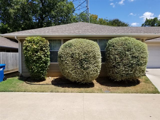 208 N Val Verde Circle A, Keene, TX 76059