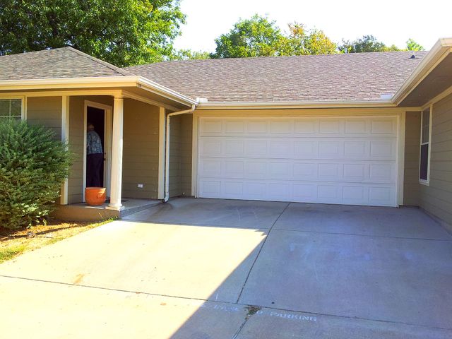 208 N Val Verde Circle A, Keene, TX 76059
