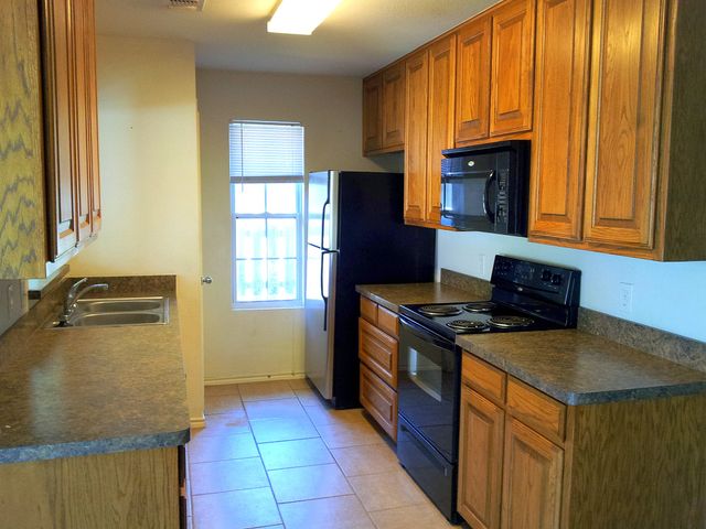 208 N Val Verde Circle A, Keene, TX 76059