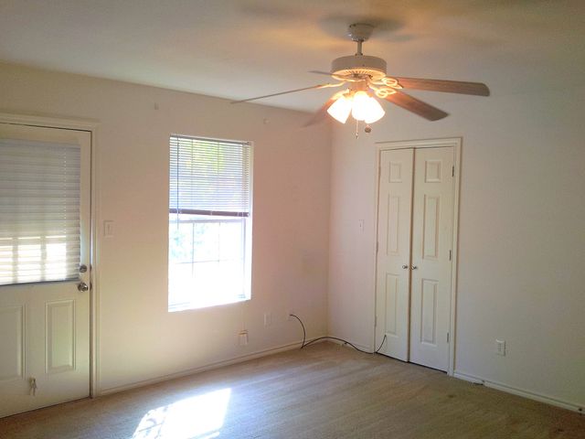 208 N Val Verde Circle A, Keene, TX 76059