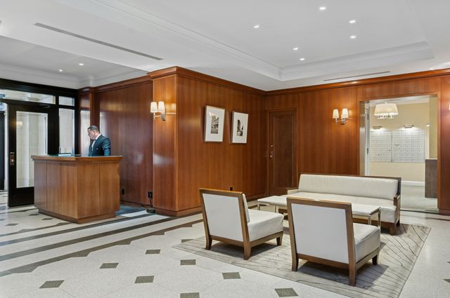 200 E 16th St Apt 4B, New York City, NY 10003