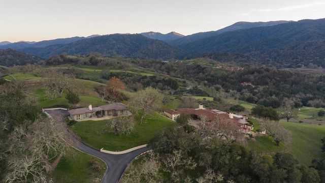 2 Touche, Carmel, CA 93923