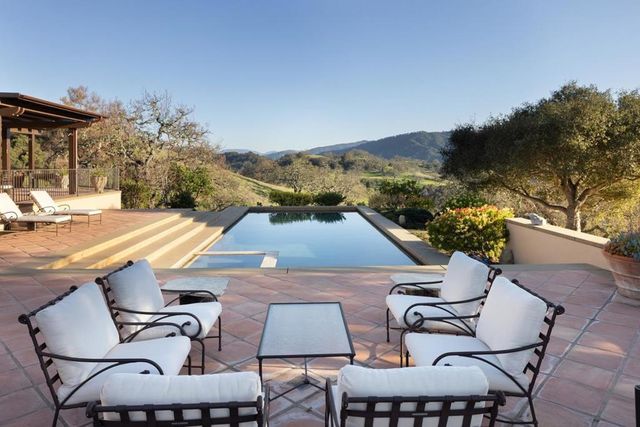 2 Touche, Carmel, CA 93923