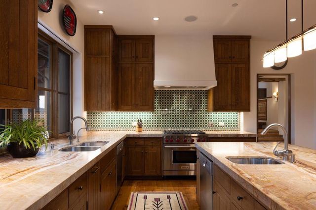 2 Touche, Carmel, CA 93923