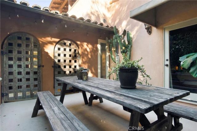 3524 Grand View Boulevard, Los Angeles, CA 90066