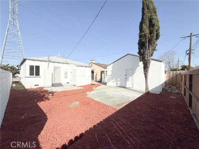 220 W 98th Street, Los Angeles, CA 90003
