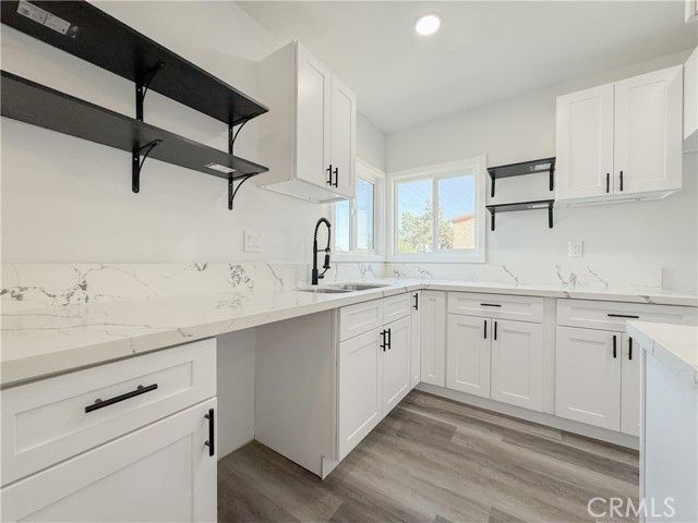 220 W 98th Street, Los Angeles, CA 90003