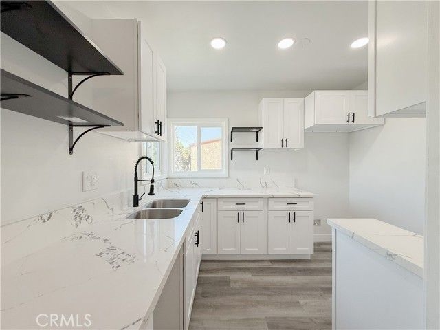 220 W 98th Street, Los Angeles, CA 90003