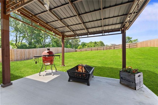 754 Bentwater Way, Hoschton, GA 30548