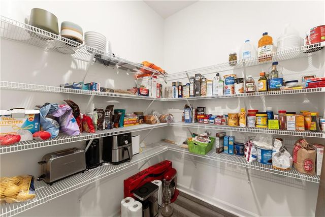 754 Bentwater Way, Hoschton, GA 30548