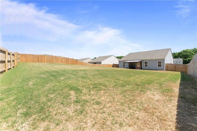 754 Bentwater Way, Hoschton, GA 30548