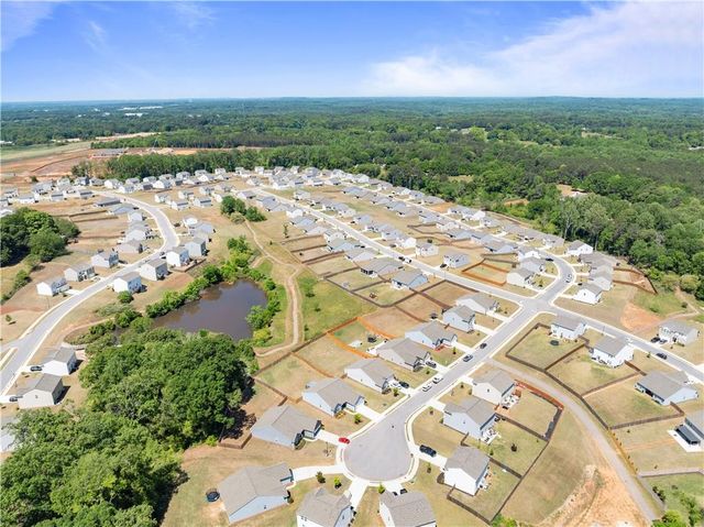 754 Bentwater Way, Hoschton, GA 30548