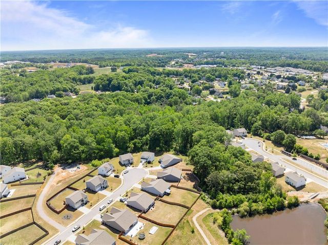 754 Bentwater Way, Hoschton, GA 30548