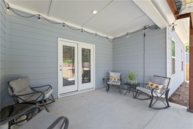 754 Bentwater Way, Hoschton, GA 30548
