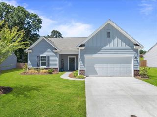 754 Bentwater Way, Hoschton, GA 30548