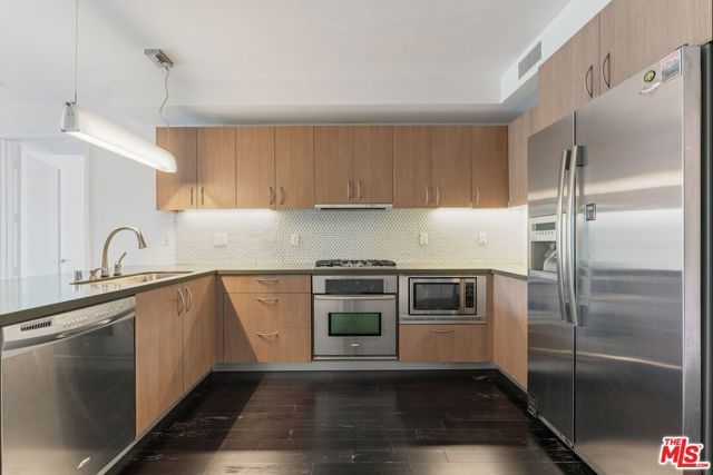 12837 Moorpark Street 313, Studio City (los Angeles), CA 91604