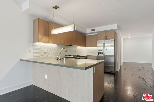 12837 Moorpark Street 313, Studio City (los Angeles), CA 91604
