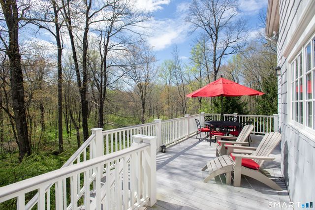 1 Spectacle Lane, Ridgefield, CT 06877