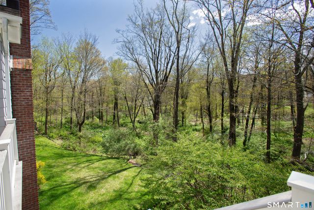 1 Spectacle Lane, Ridgefield, CT 06877