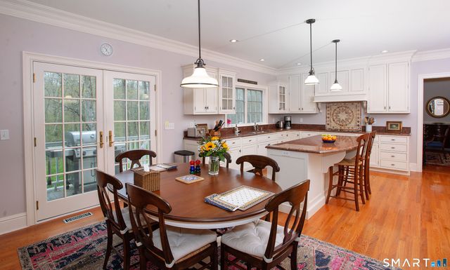 1 Spectacle Lane, Ridgefield, CT 06877