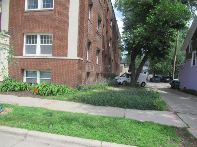 2739 Girard Avenue S 101, Minneapolis, MN 55408