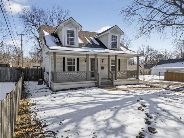 13121 Grandview Road, Grandview, MO 64030