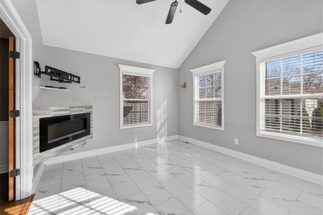 13121 Grandview Road, Grandview, MO 64030