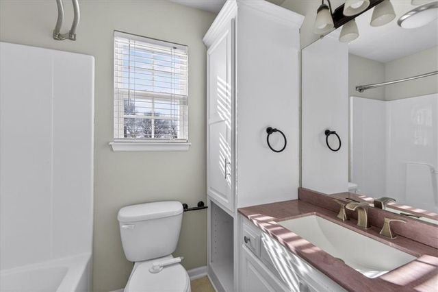 13121 Grandview Road, Grandview, MO 64030