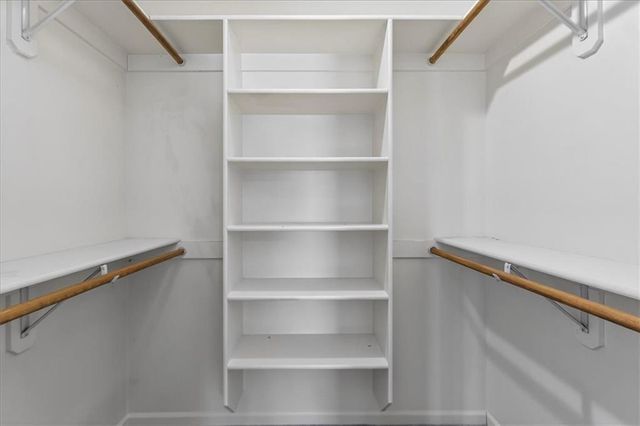 13121 Grandview Road, Grandview, MO 64030