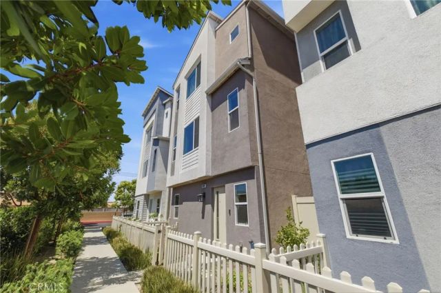 10881 Shoals Place, Stanton, CA 90680