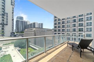 300 S Biscayne Blvd T-1411, Miami, FL 33131