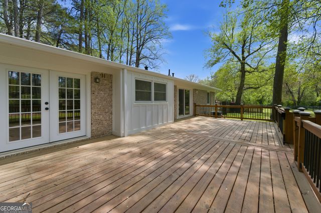 3220 Foxwood Trail SE, Smyrna, GA 30082