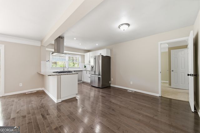 3220 Foxwood Trail SE, Smyrna, GA 30082