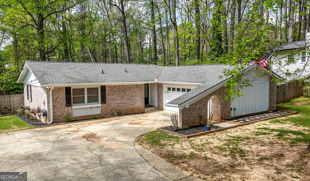 3220 Foxwood Trail SE, Smyrna, GA 30082