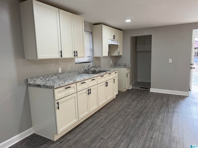 5610 AVENUE H, Fairfield, AL 35064