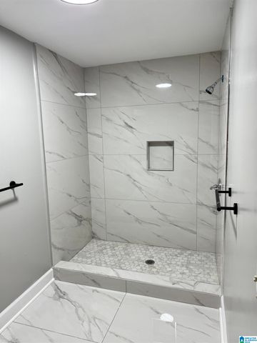 5610 AVENUE H, Fairfield, AL 35064