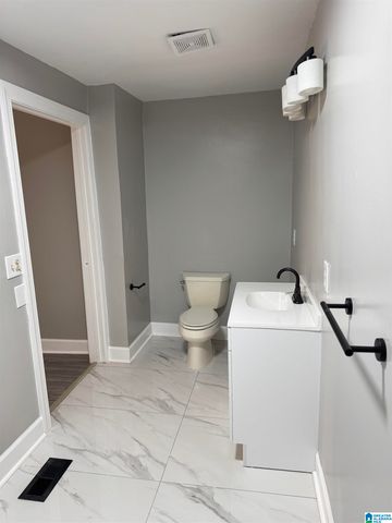 5610 AVENUE H, Fairfield, AL 35064