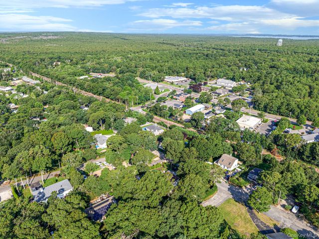 4 Vine Street, Hampton Bays, NY 11946
