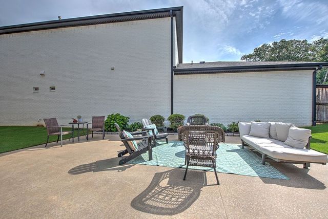 550 N Salem Road, Fayetteville, AR 72704