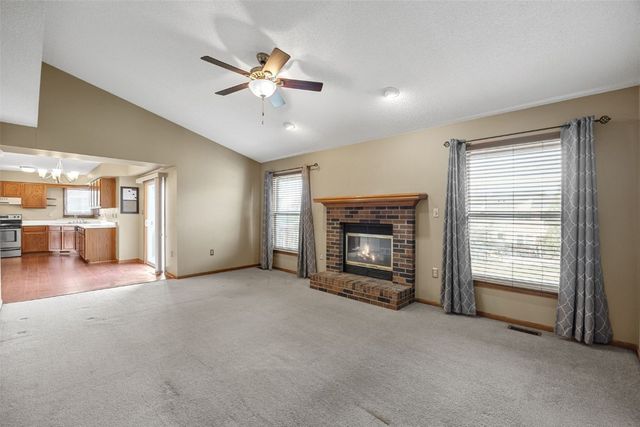 410 Wiley Boulevard NW, Cedar Rapids, IA 52405