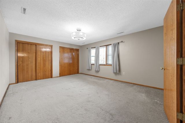 410 Wiley Boulevard NW, Cedar Rapids, IA 52405