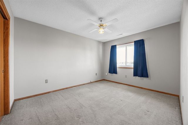 410 Wiley Boulevard NW, Cedar Rapids, IA 52405