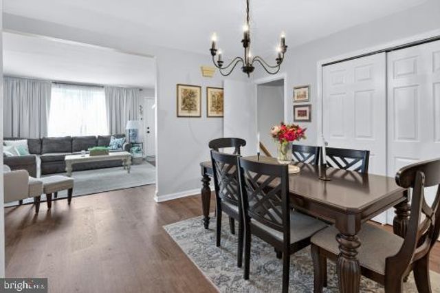 3801 CHALFONT DR, Philadelphia, PA 19154