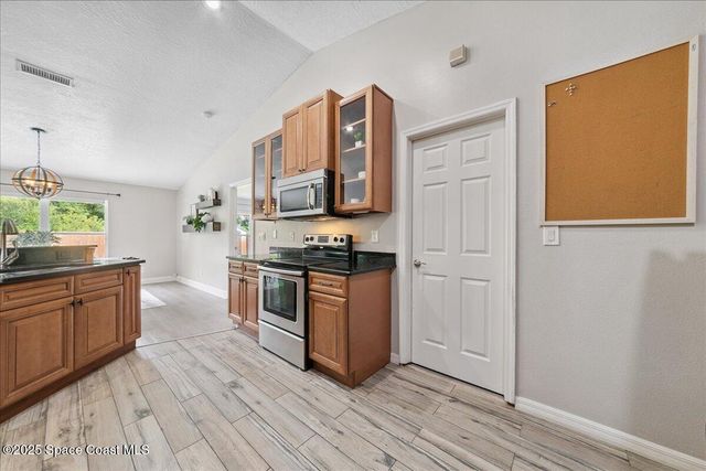 897 Hunters Creek Drive, Melbourne, FL 32904