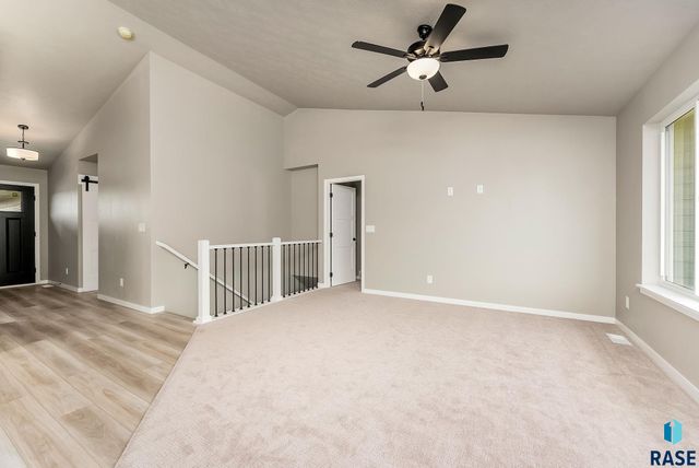 1808 N Concord Dr Drive, Sioux Falls, SD 57110