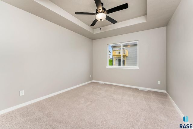 1808 N Concord Dr Drive, Sioux Falls, SD 57110